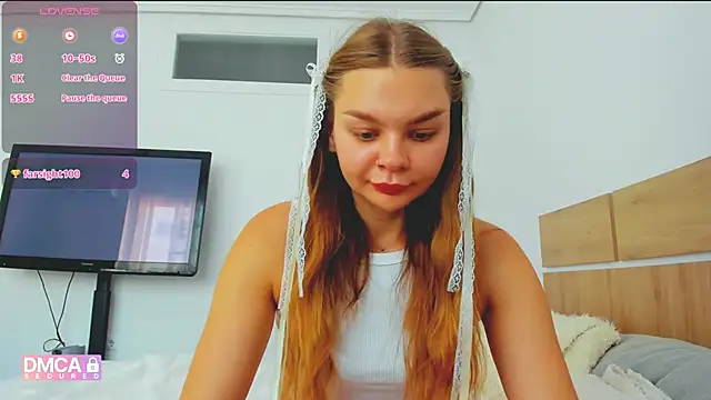 Molly sweetie online show from May 27, 6:32 am