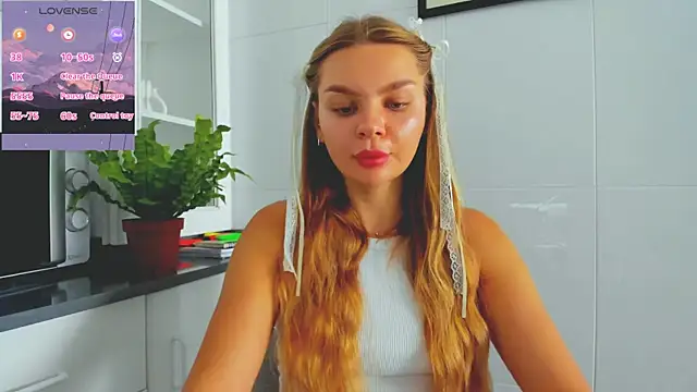 Molly sweetie online show from July 5, 6:41 am