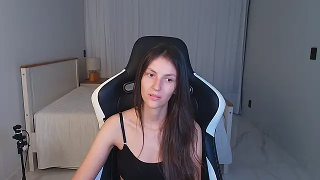 upssnowy online show from April 15, 12:11 am