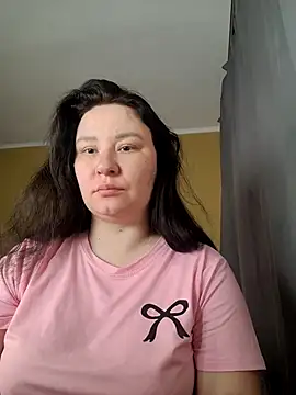 AlexaLexie online show from April 8, 7:43 am