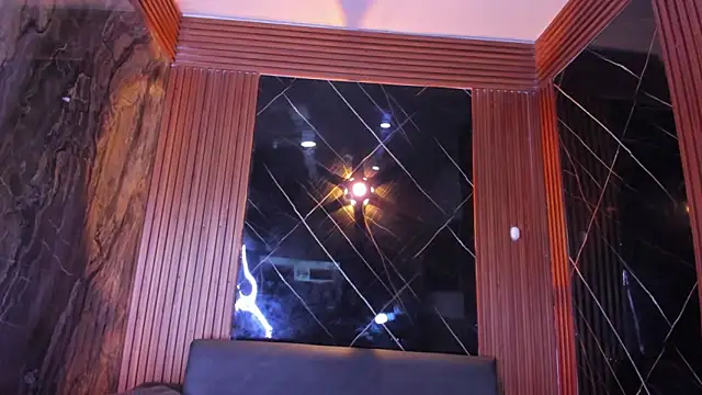 liam genner  online show from November 19, 8:31 pm