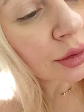 LadyLolyPop  online show from April 2, 9:29 am