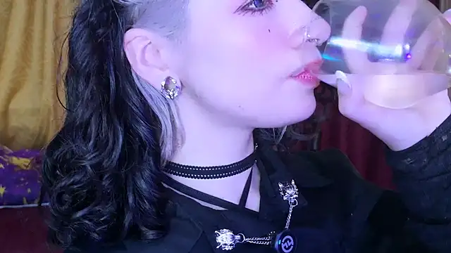 zephirahabney online show from February 7, 4:11 pm