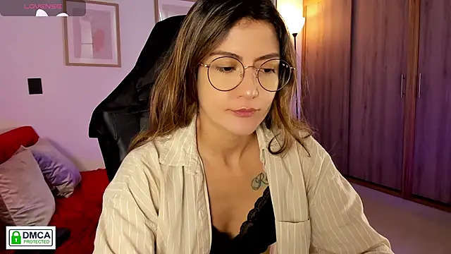 Lilabril online show from April 12, 2:42 pm