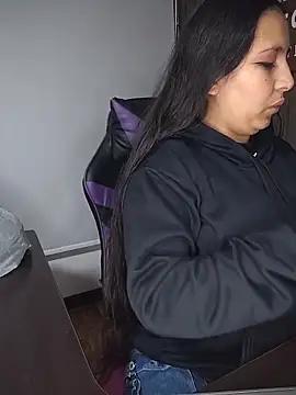 Cute Penelope online show from March 27, 11:11 am