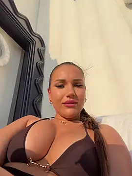 Syka0001 online show from July 21, 1:45 pm