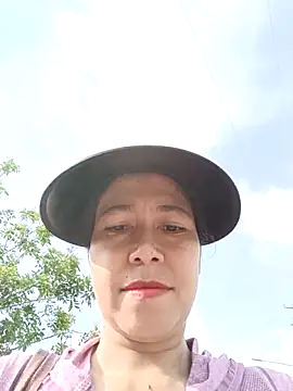 2HotAsain4u online show from April 8, 1:30 am