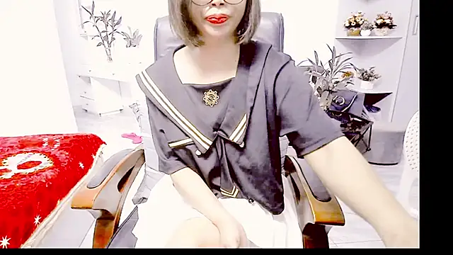 Miu-Le online show from May 7, 10:35 pm