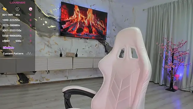 patriciakeys online show from April 3, 5:05 am