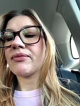 RinaCat online show from September 30, 5:35 am