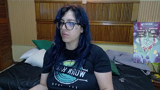 Eli666uwu online show from April 24, 10:18 am