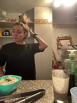 katy pp online show from December 17, 10:47 pm