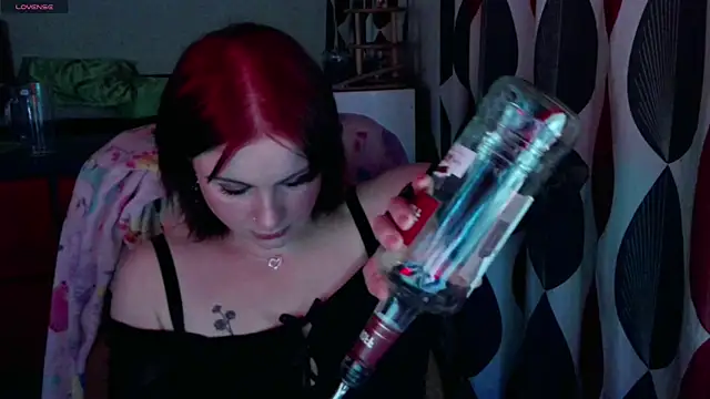 submissiveslut1996 online show from April 3, 9:35 pm