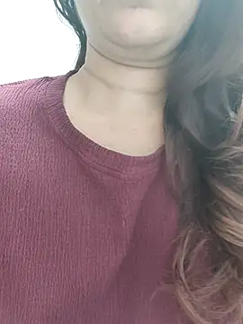 Brown Maxi online show from March 24, 6:46 pm