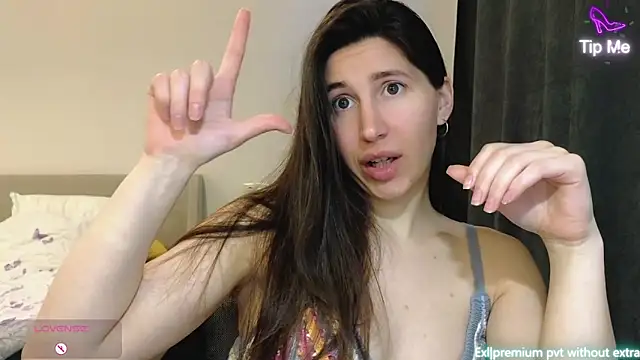 marrycolins online show from March 15, 3:30 am