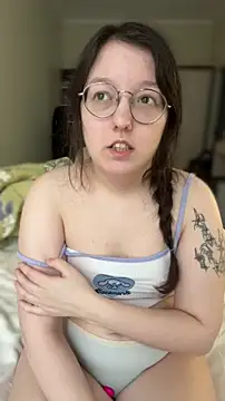 emigooflordXD online show from April 18, 4:31 pm