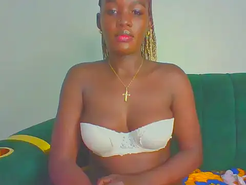 cutesmiling online show from May 14, 2:06 am