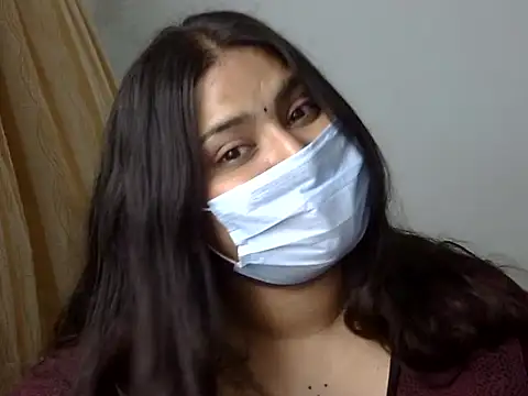 cutelady65 online show from May 1, 7:39 pm