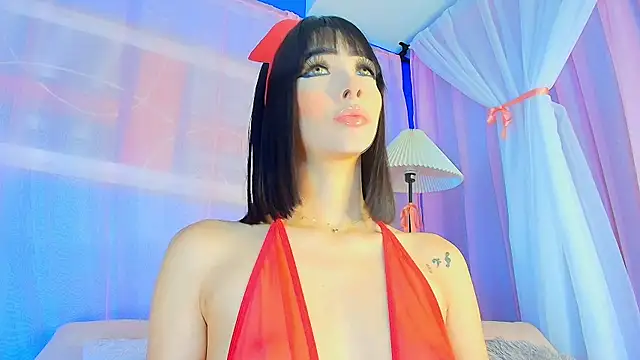 liccy hall online show from April 16, 11:43 am