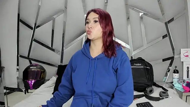 Catherinee69 x online show from March 7, 3:35 am