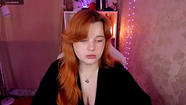  Lisa x online show from March 10, 1:04 pm