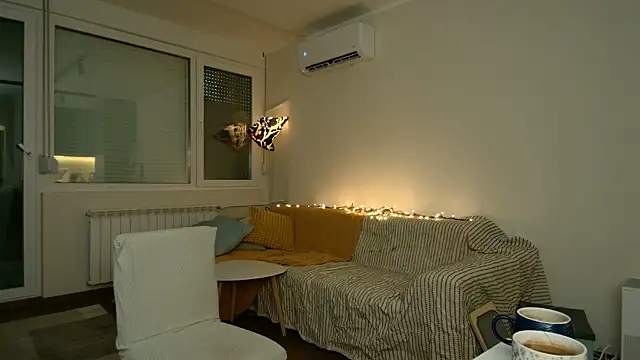 amber quell here online show from July 16, 4:33 pm