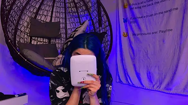 AriaVoss online show from April 4, 8:40 pm