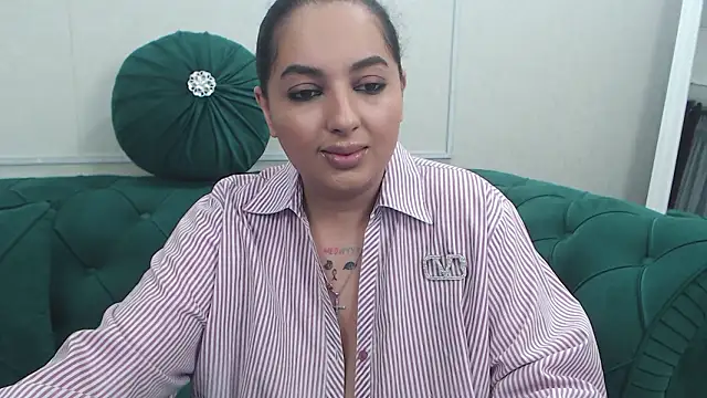 BustyAllyy online show from March 27, 4:08 pm