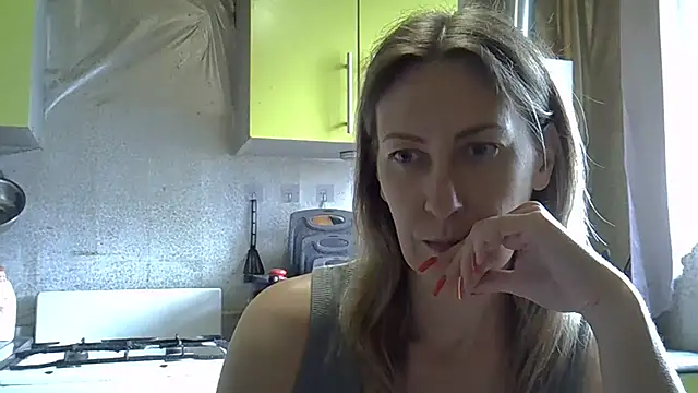 AshleyXHoney online show from June 18, 9:14 am