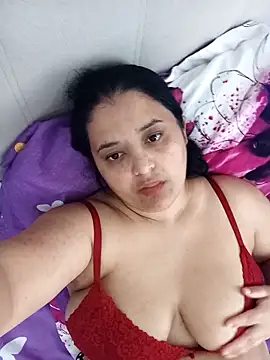 sarahhh1987 online show from April 16, 9:53 am