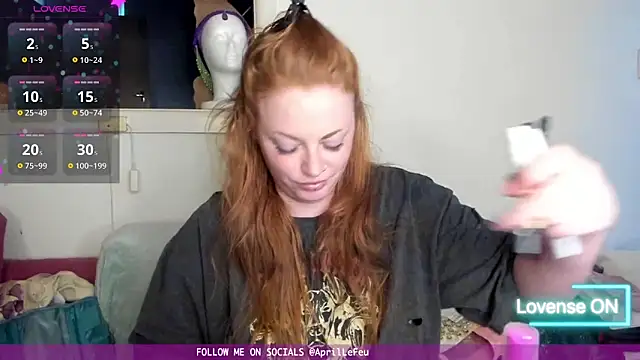 aaprill online show from October 18, 8:28 am