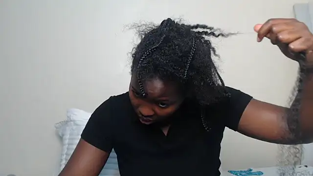 sweet essin online show from March 4, 1:28 pm