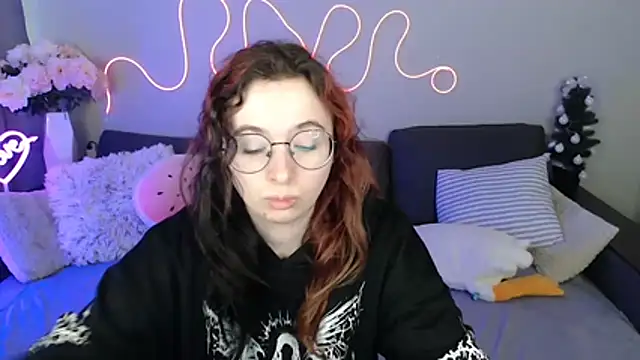 Mini Diva online show from March 20, 9:14 am