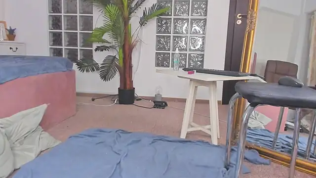 JassyeJoy online show from May 14, 5:02 am