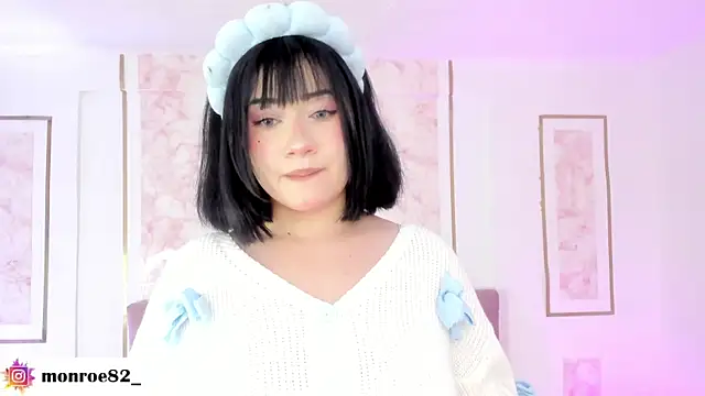 GENNESIS LOVE online show from April 16, 1:39 am