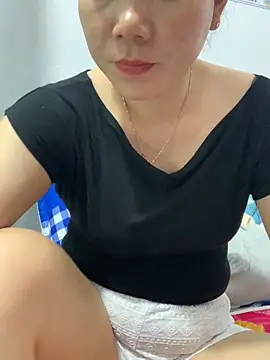 Baby-bigtits online show from December 15, 2:28 am