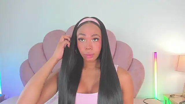 Nicole Paradise online show from March 25, 1:03 pm