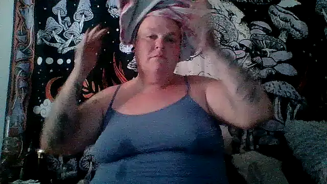 Trans Girl next door420 online show from August 7, 12:17 am