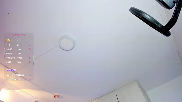 mia nevaeh online show from June 25, 8:10 pm