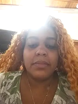 ELLA KELLY online show from April 9, 12:10 pm