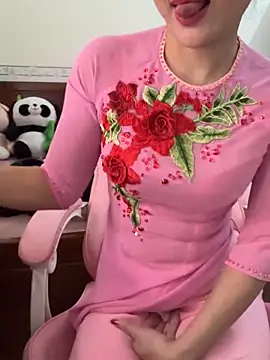    Erin    online show from May 14, 3:23 am