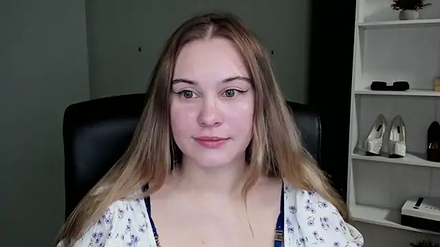 kitty valeria online show from March 12, 9:50 pm