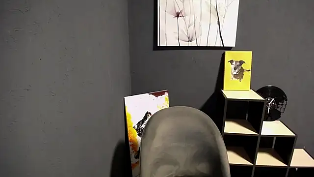 lady olivia  online show from April 10, 4:13 pm