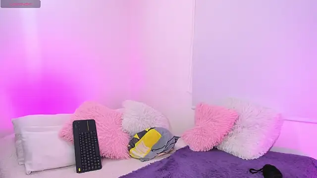 karly rioss online show from July 29, 3:39 am