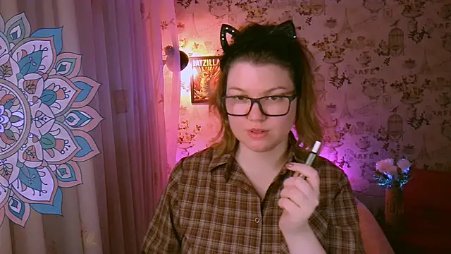 VioletteWay online show from April 5, 3:55 pm