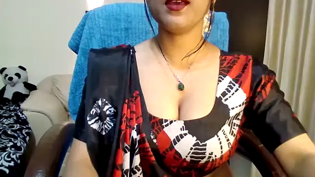 Queenhimanshi online show from February 22, 5:14 pm