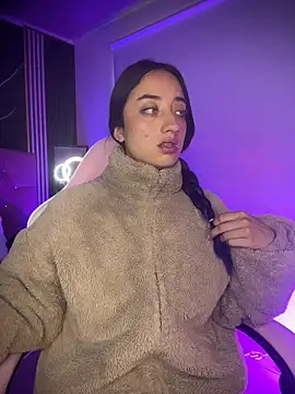 Ady 18 online show from April 15, 7:36 pm