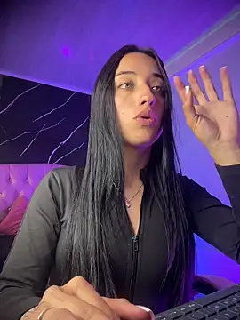 Ady 18 online show from April 1, 8:17 pm