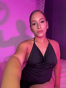Agnescruzz online show from July 2, 6:52 am