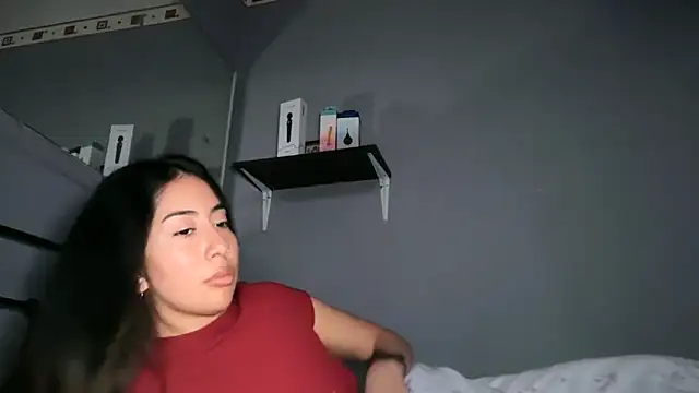 LorenaAnderson online show from April 11, 8:18 am